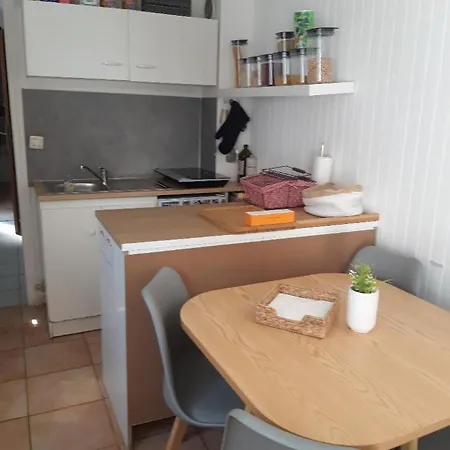 Apartman Deux Pieces Meuble Avec Terrasse Savigny-sur-Orge